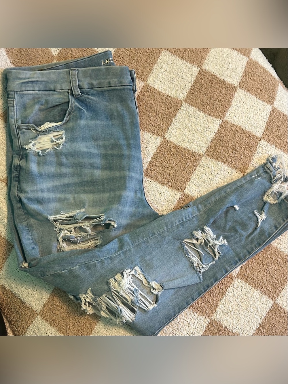 American Eagle Outfitters Light Blue Distressed Relaxed Jeans